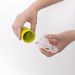 Boon 擠壓式食品餵食軟匙 - 綠色