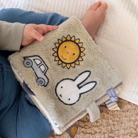 Miffy 兔子米菲活動布書- 毛茸茸綠色