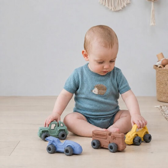 Nuby 汽車矽膠固齒牙膠玩具